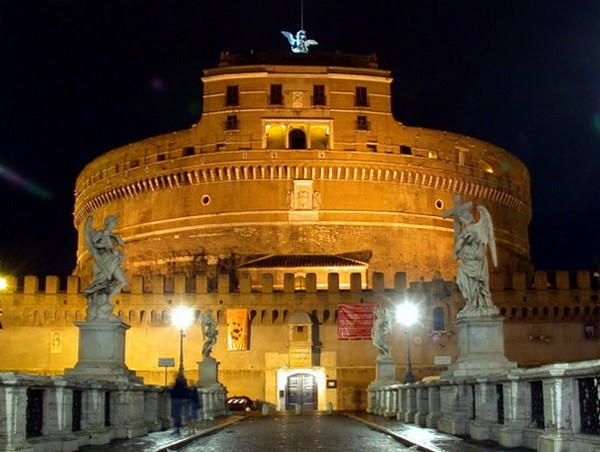 Замок Святого Ангела в Риме