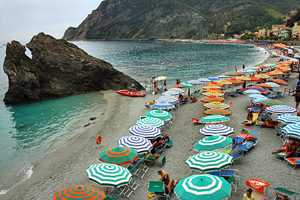 Монтероссо аль Маре (Monterosso al Mare)