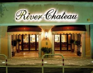 River Chateau Hotel