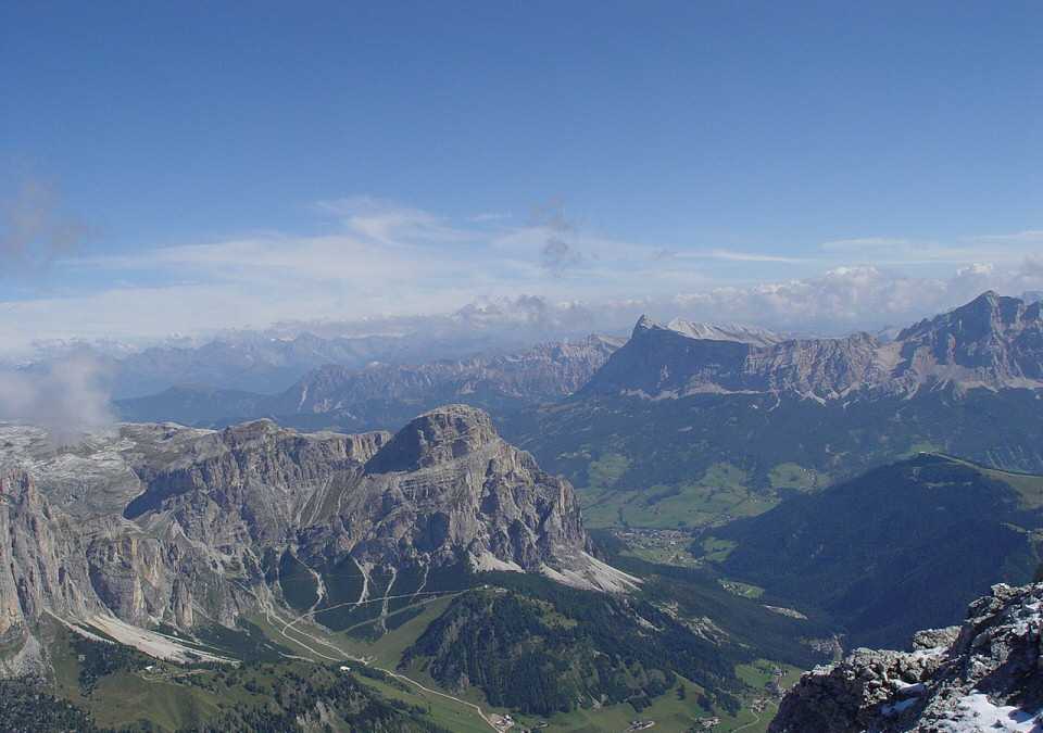 Горы Абруццо - летняя панорама
